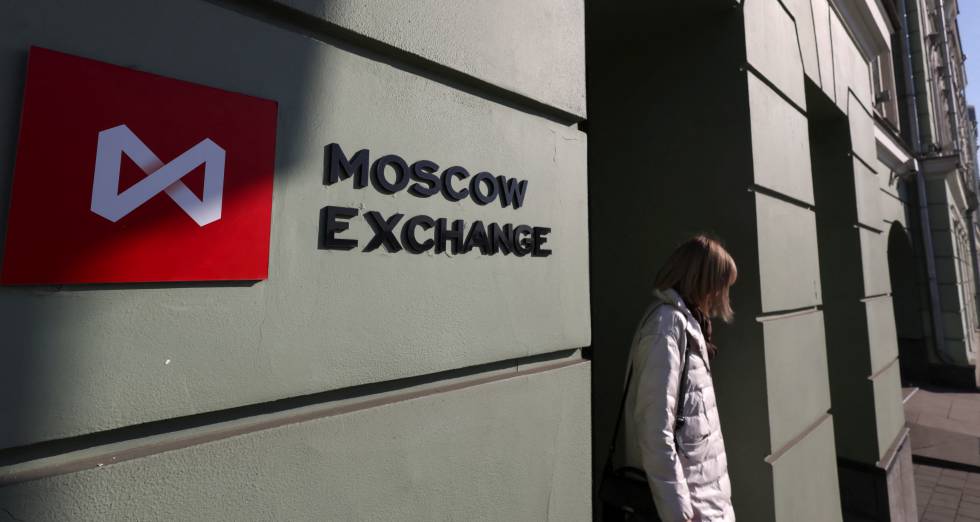 Rusia prohibirá uso del dólar a partir del lunes rusia-prohibira-uso-del-dolar-a-partir-del-lunes